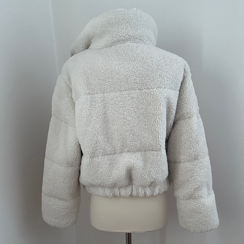 Abercrombie & Fitch | The A&F Ultra Collection | Cream Sherpa Jacket size small - Picture 10 of 14